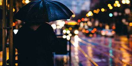 乐鱼体育官网注册-76人vs骑士：历史对决，谁能延续胜利？，76人和骑士